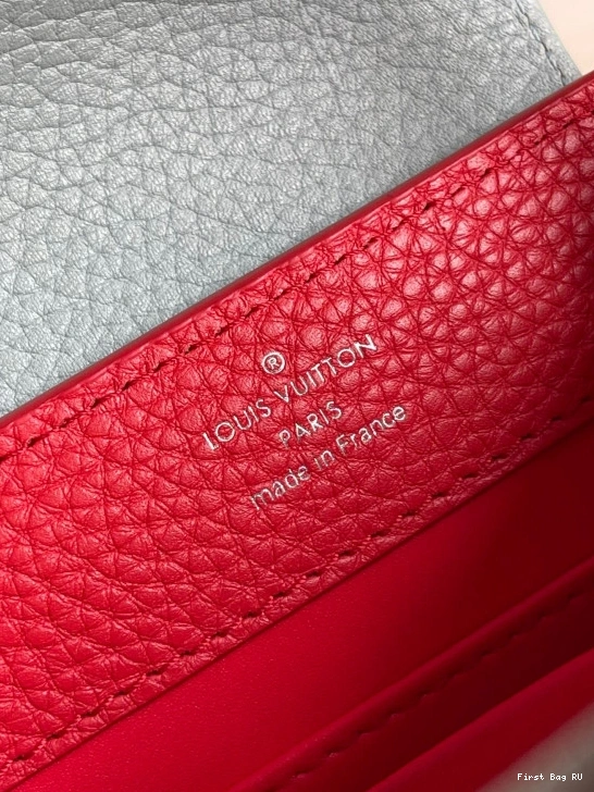 First bag ru MINI CAPUCINES VUITTON LOUIS 0805